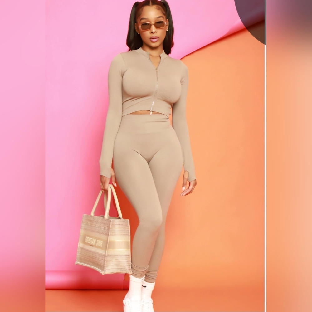 Remind Me Ribbed Zip Up Athletic Set with thumb holes